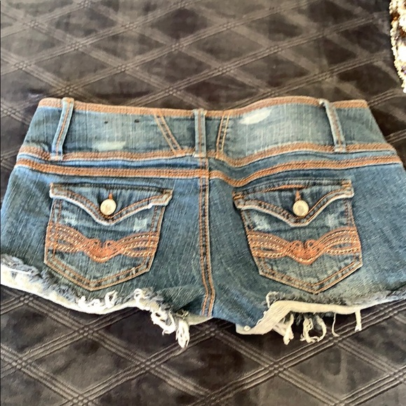 Shorts - Picture 2 of 2